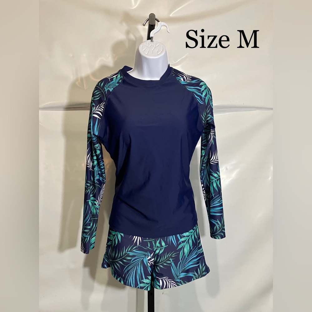 Women’s 2 Piece Rash Guard Boy Shorts Size Medium